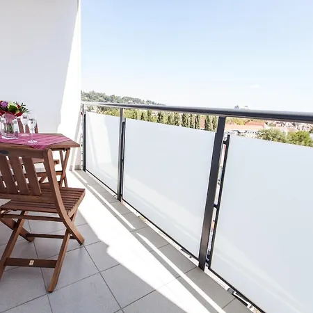 Rafael Kaiser - Sunlight Apartment *